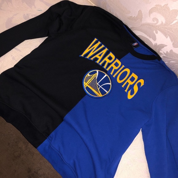 NBA Sweaters - Woman’s M Warriors Pull Over 🖤💙